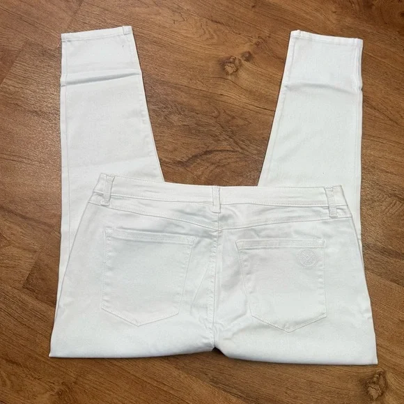 Laurie Felt Women's Crisp White Ankle Jeans - Picture 3 of 6